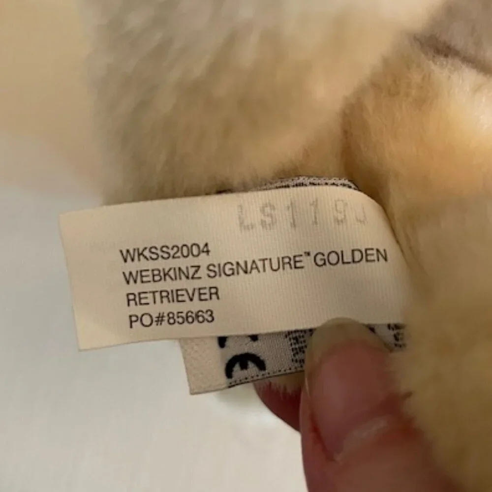 Webkinz Small Signature Golden Retriever WKSS2004 New Sealed Code Unused Code